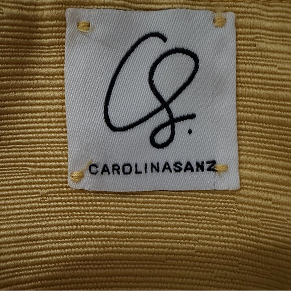 Golden Ruffle Crop Top - Picture 2 of 9